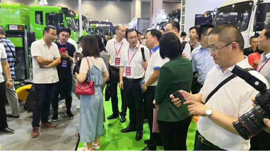 愛瑞特攜電動清掃車亮相2019中國（杭州）第三屆城鄉(xiāng)環(huán)衛(wèi)新技術(shù)新設(shè)備博覽會